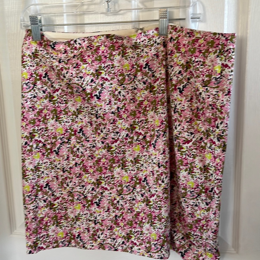 Cute flowered skirt.